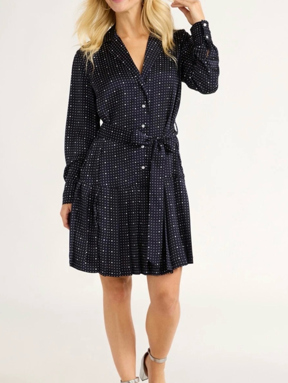 Free Assembly Women's Pleated Mini Shirtdress with Long Sleeves Medium